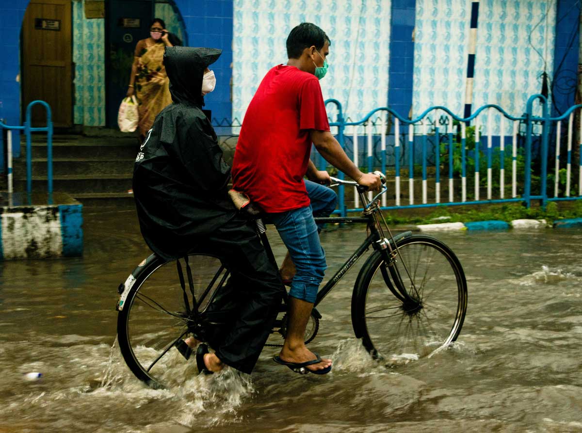 ചികിത്സ തേടി സ്വന്തം നാട് വിട്ട് അന്യദേശത്തേക്ക് നടത്തുന്ന യാത്രകളെ സൂചിപ്പിക്കുന്ന പദമാണ് മെഡിക്കൽ ടൂറിസം.